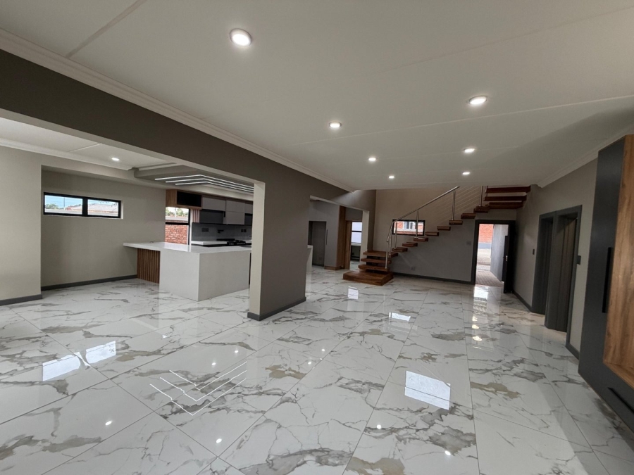 4 Bedroom Property for Sale in El Toro Park Northern Cape